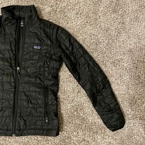Women’s Patagonia Nano Puff Jacket (Small)